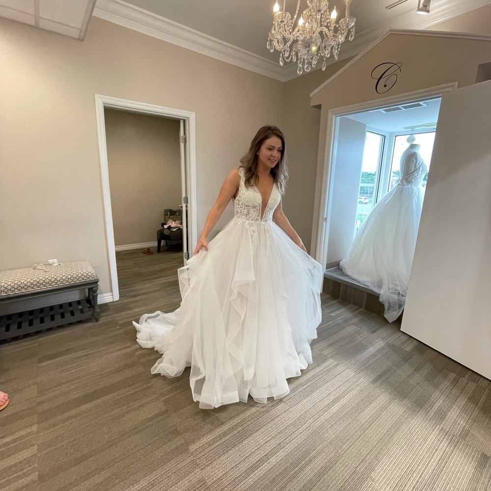 Allure Louise Style: E121